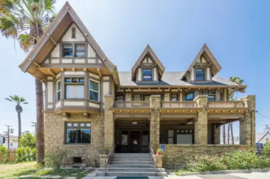 The facilities at Alcoholism Center for Women - Miracle House in Los Angeles, CA 2